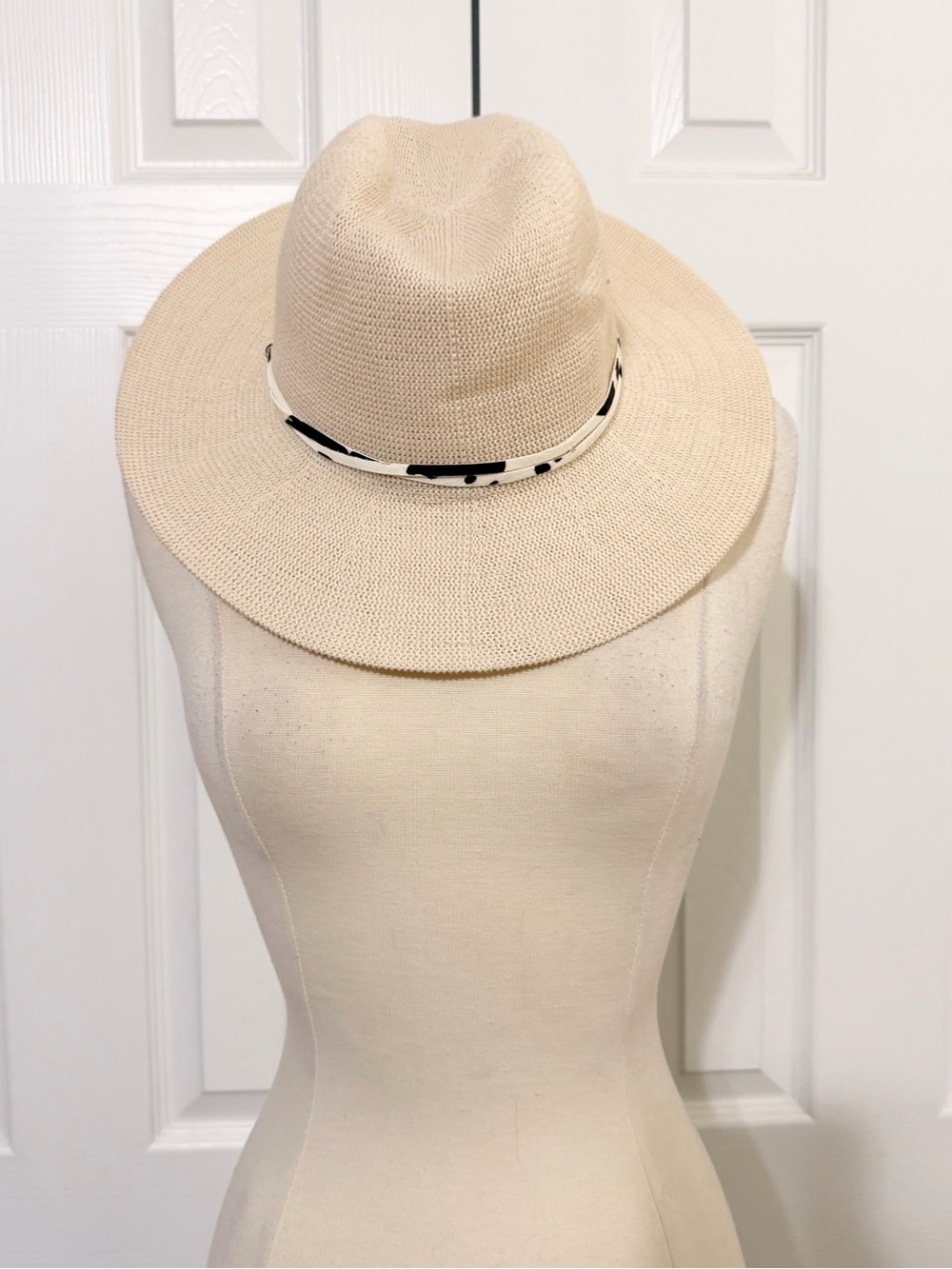 Tilly's Cream Straw Fedora with Black-and-White Band